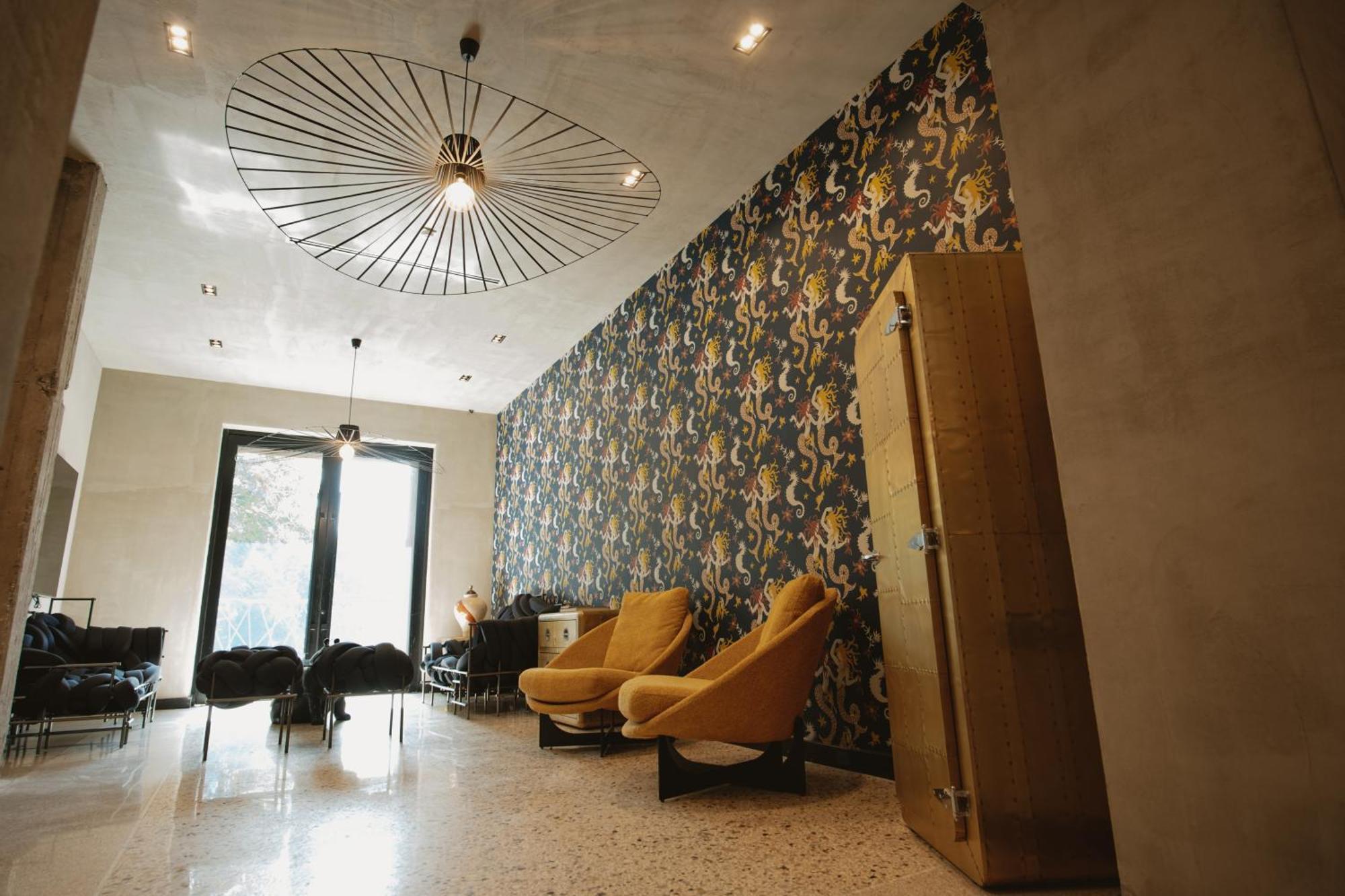 Palazzo Sebeto Aparthotel *