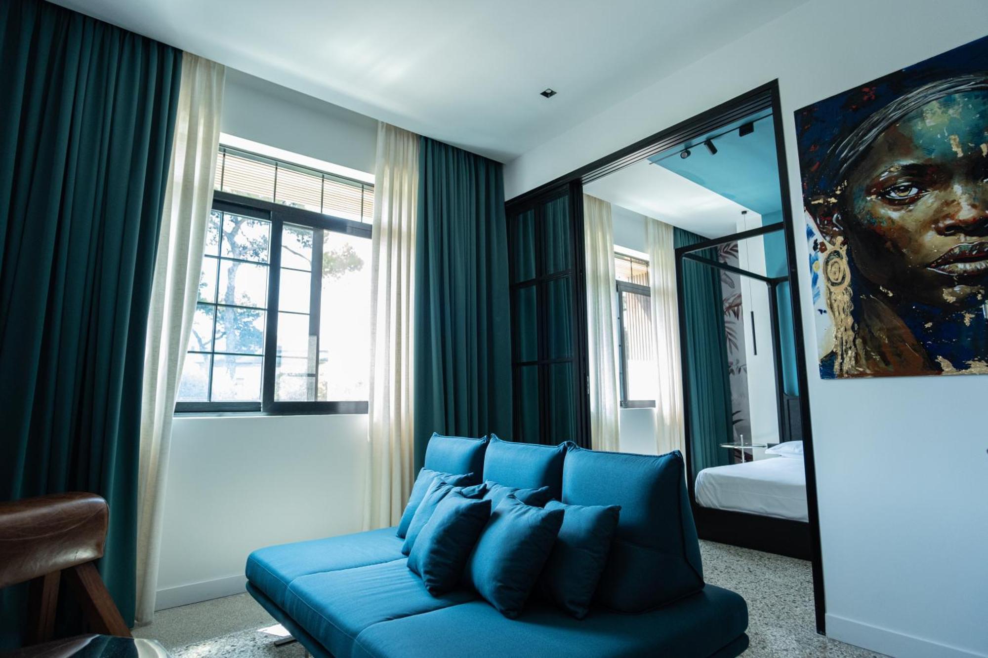 Palazzo Sebeto Aparthotel *